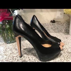 Jessica Simpson high heels
